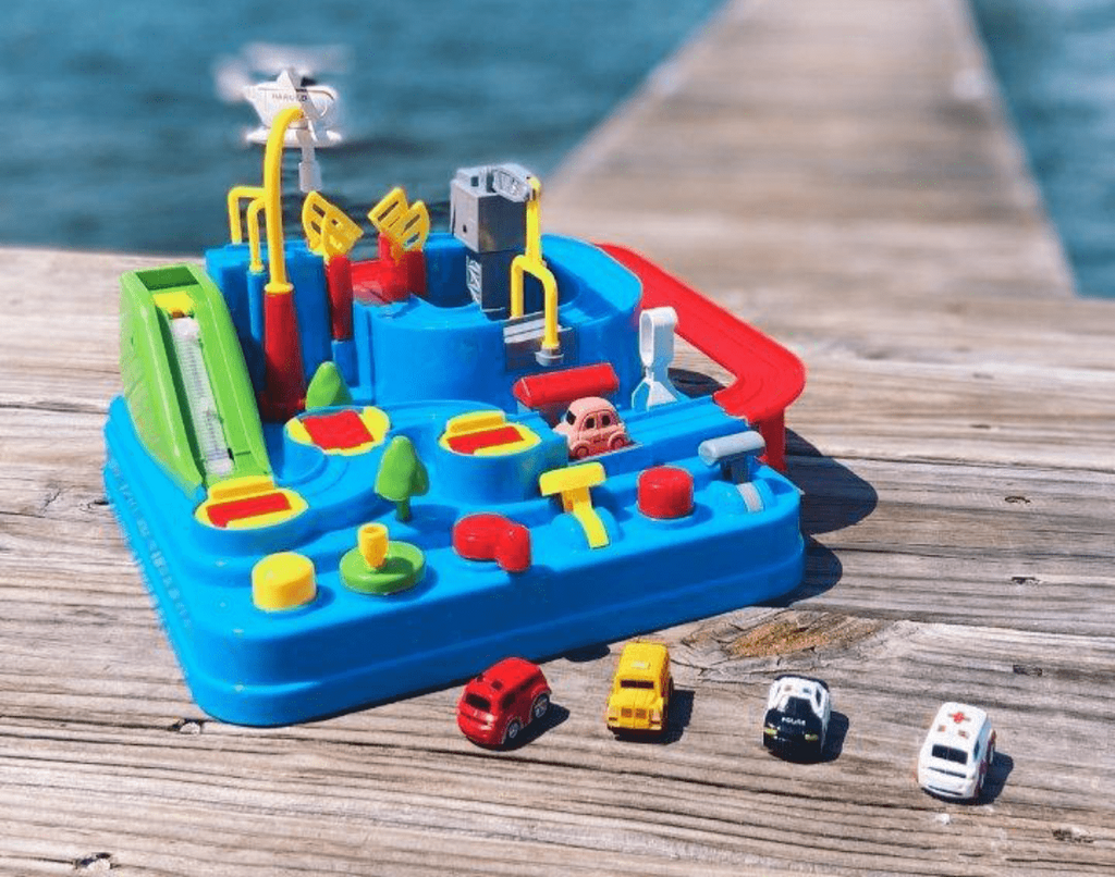 MoveMaze  multifunctionele speelset met draaiende en bewegende speelelementen.
