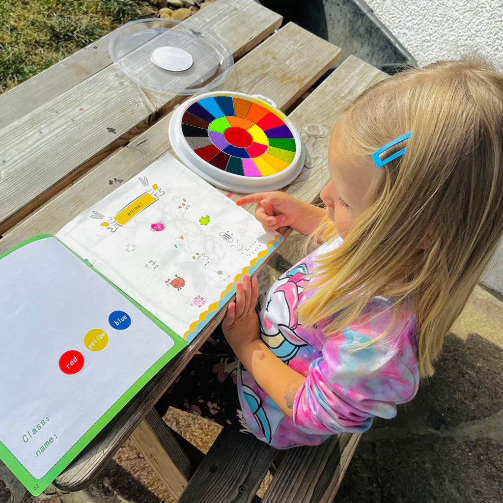 KunstSpeel veelzijdige vingerverfset met bijbehorend boek voor creatieve expressie.


