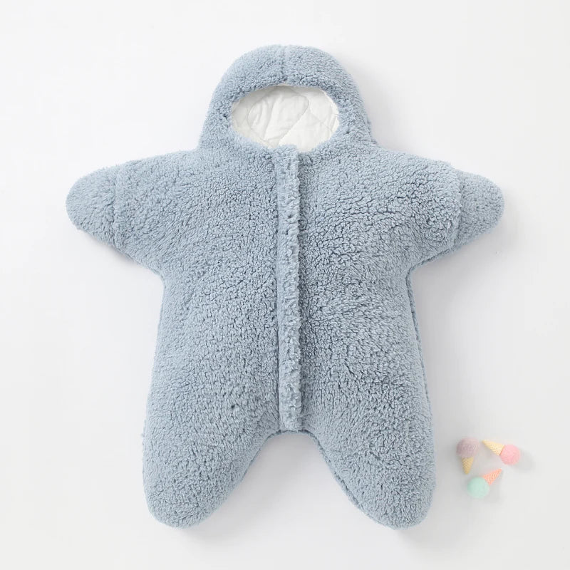 StarGlow babywikkeldeken, ontworpen met oog voor comfort en warmte, ideaal voor pasgeborenen.






