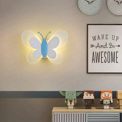 Sfeervolle wandlamp in vlindervorm perfect voor een vrolijke uitstraling in huis.
