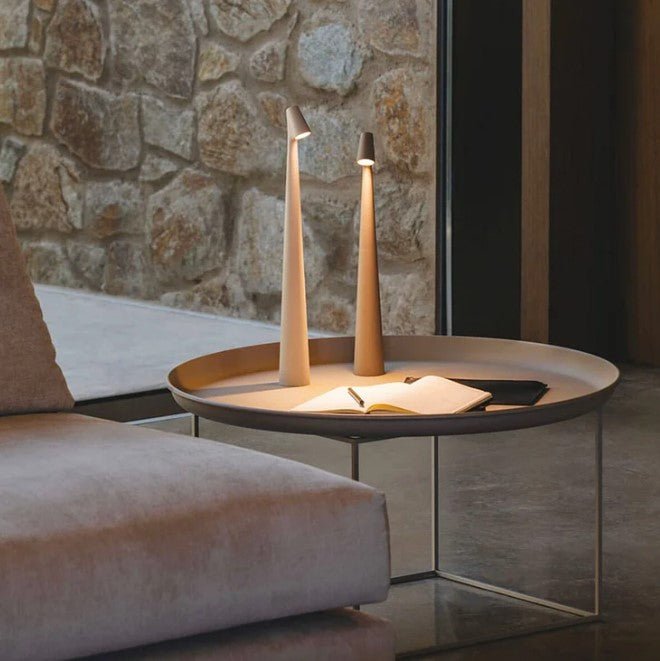 Minimalistische Zwarte Tafellamp voor Stijlvolle Verlichting in Slaapkamer en Woonkamer 1