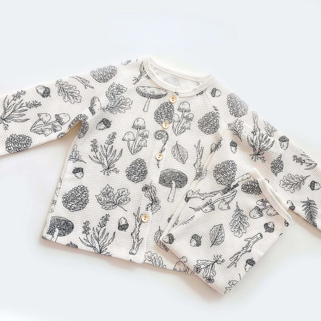 Comfortabele baby pyjama set met een stijlvolle en ademende stof.