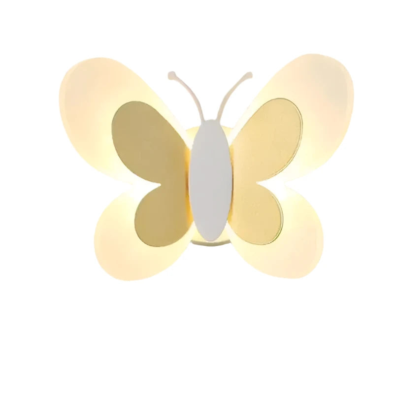 Unieke wandlamp in de vorm van een vlinder ideaal voor kinderen.
