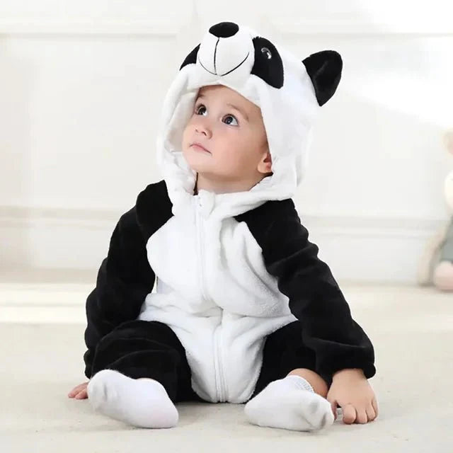 KnuffelBaby schattige baby onesie die warmte en stijl combineert.
