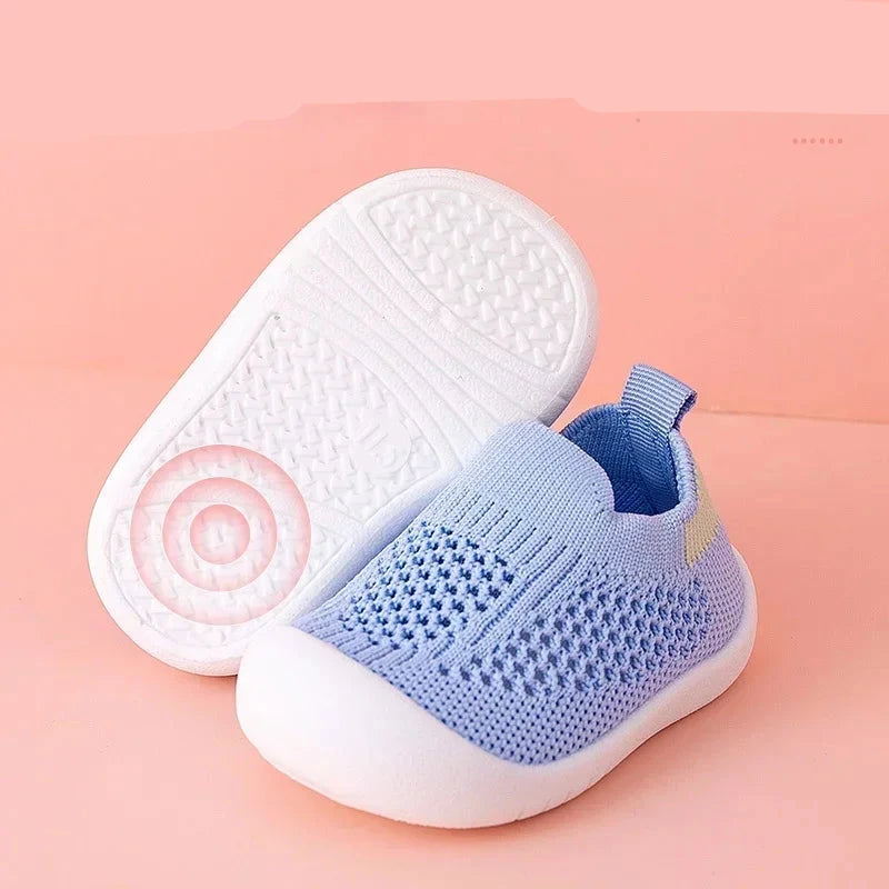 Liam babyschoenen met antislip zool en ademende materialen voor maximale veiligheid.

