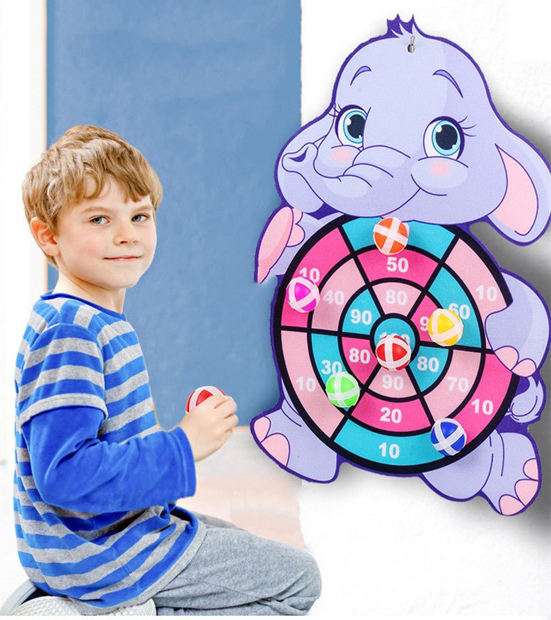 PlayTarget darts bord met cartoon dieren, ontworpen voor veilig en leuk spel voor kinderen.
