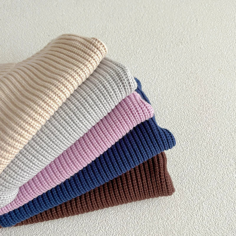 Luna comfortabele en knusse trui voor kinderen, ideaal voor buiten of binnen.

