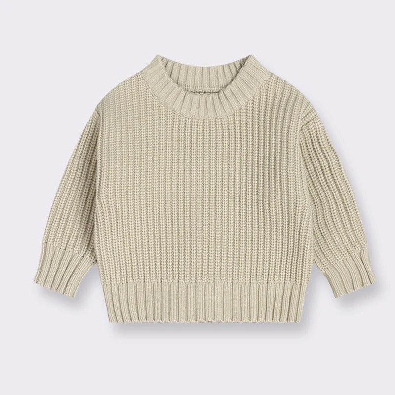 Luna comfortabele gebreide trui voor kinderen, met een klassieke pasvorm voor alle seizoenen.
