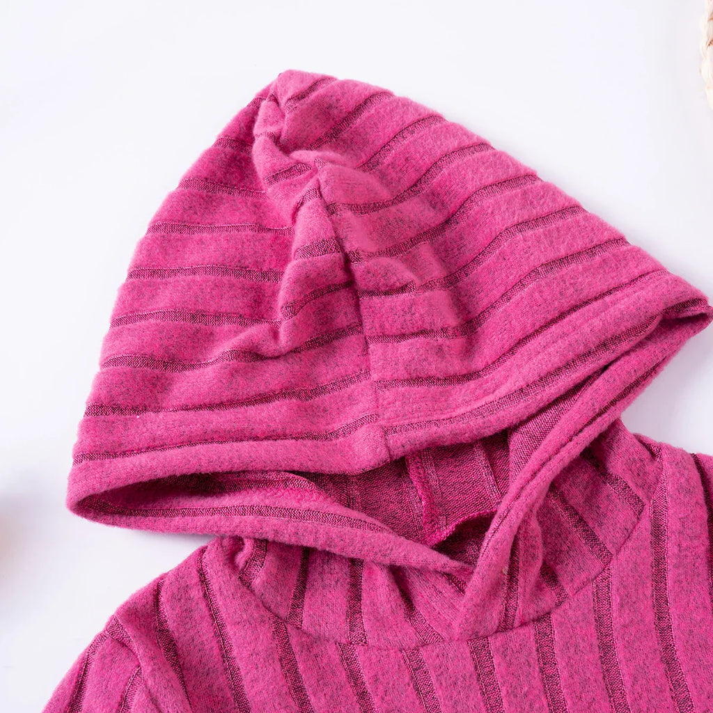 Zachte stoffen hoodie met capuchon, ideaal voor koude dagen.