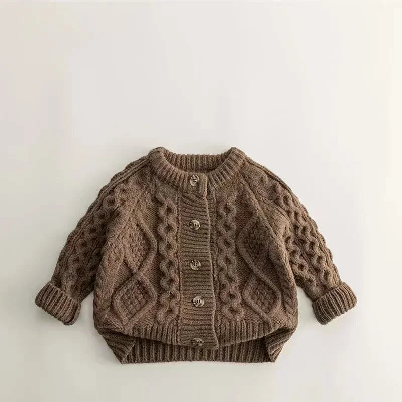 Finn comfortabele gebreide trui voor kinderen, met een tijdloze stijl voor elke gelegenheid.

