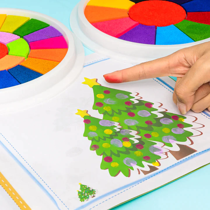 KunstSpeel creatieve speelset voor kinderen, inclusief wasbare verf en een kleurboek.

