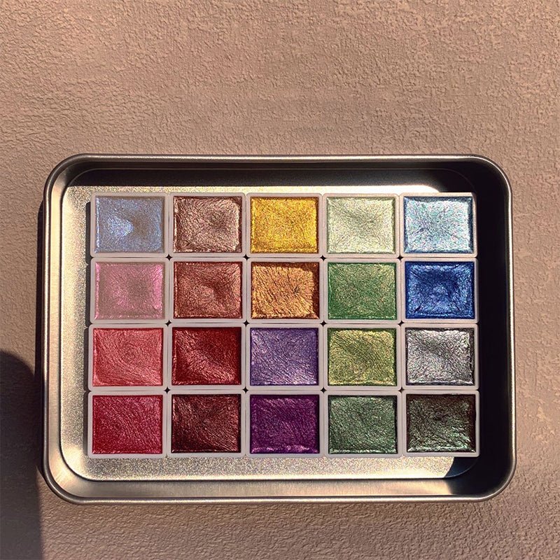 GlitzArt waterverf set met glanzende metallic kleuren, perfect voor het toevoegen van diepte en dimensie aan je kunstwerken.
